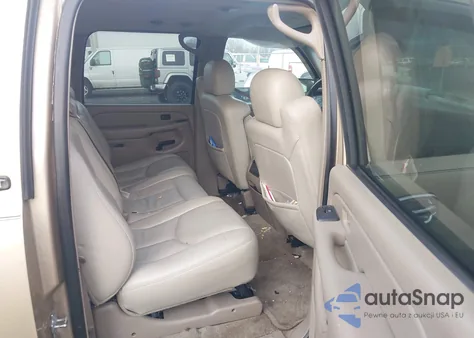 2005 Chevrolet Suburban 1500 Lt z USA, uszkodzony, nr VIN 1GNEC16Z05J156170